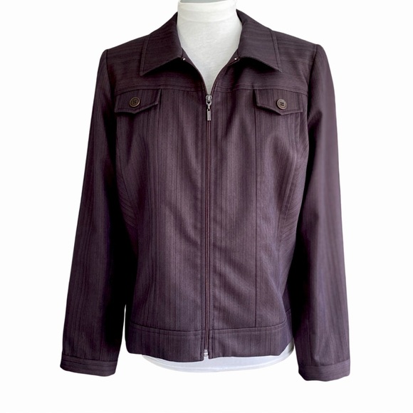 Hiroko lightweight lined jacket with front button pocket detail. Women’s size M - Picture 2 of 10